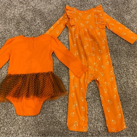 Pumpkin One Piece Sets 18M - Picture 8 of 9
